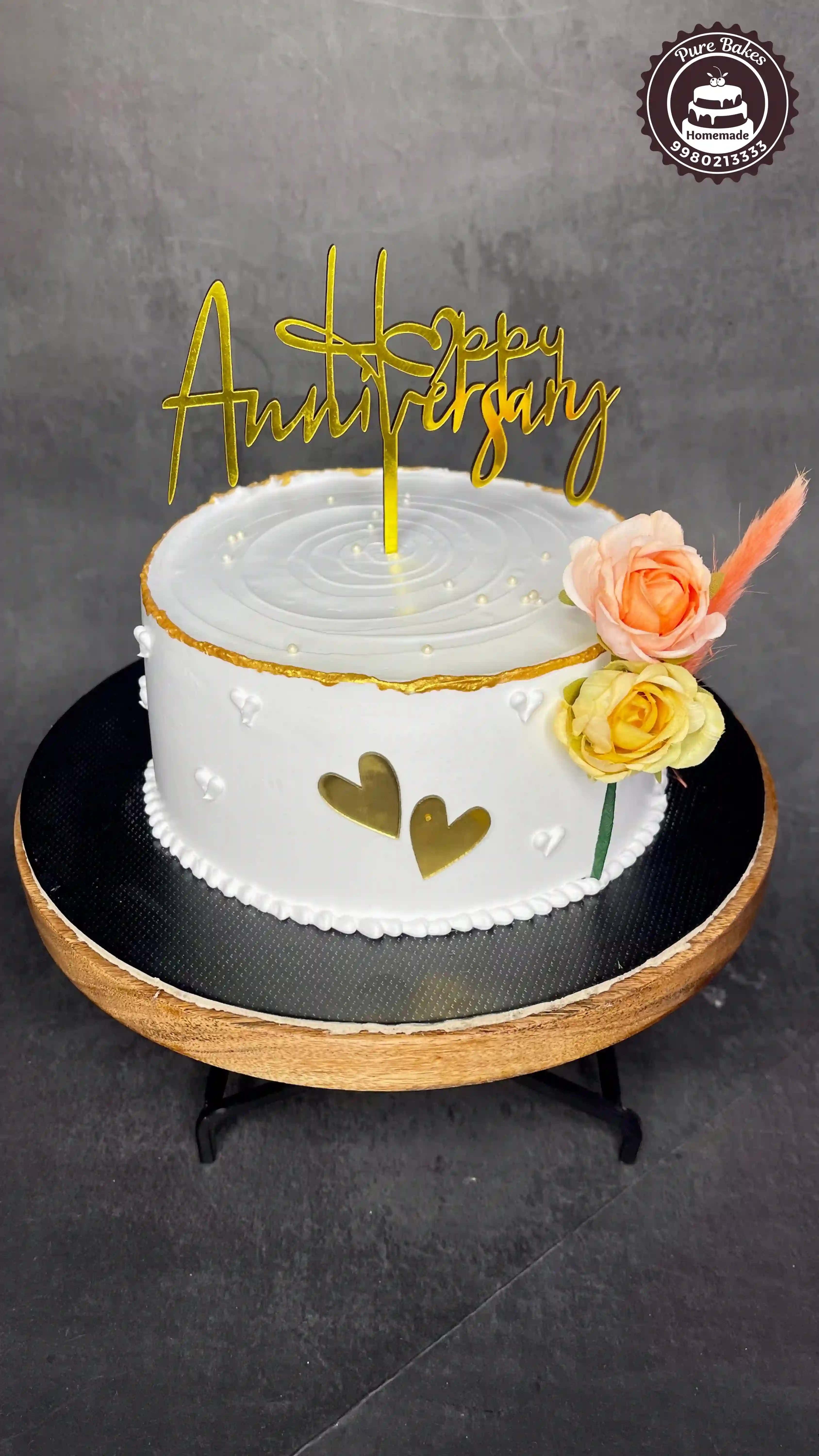 Gold Heart Anniversary Cake Style