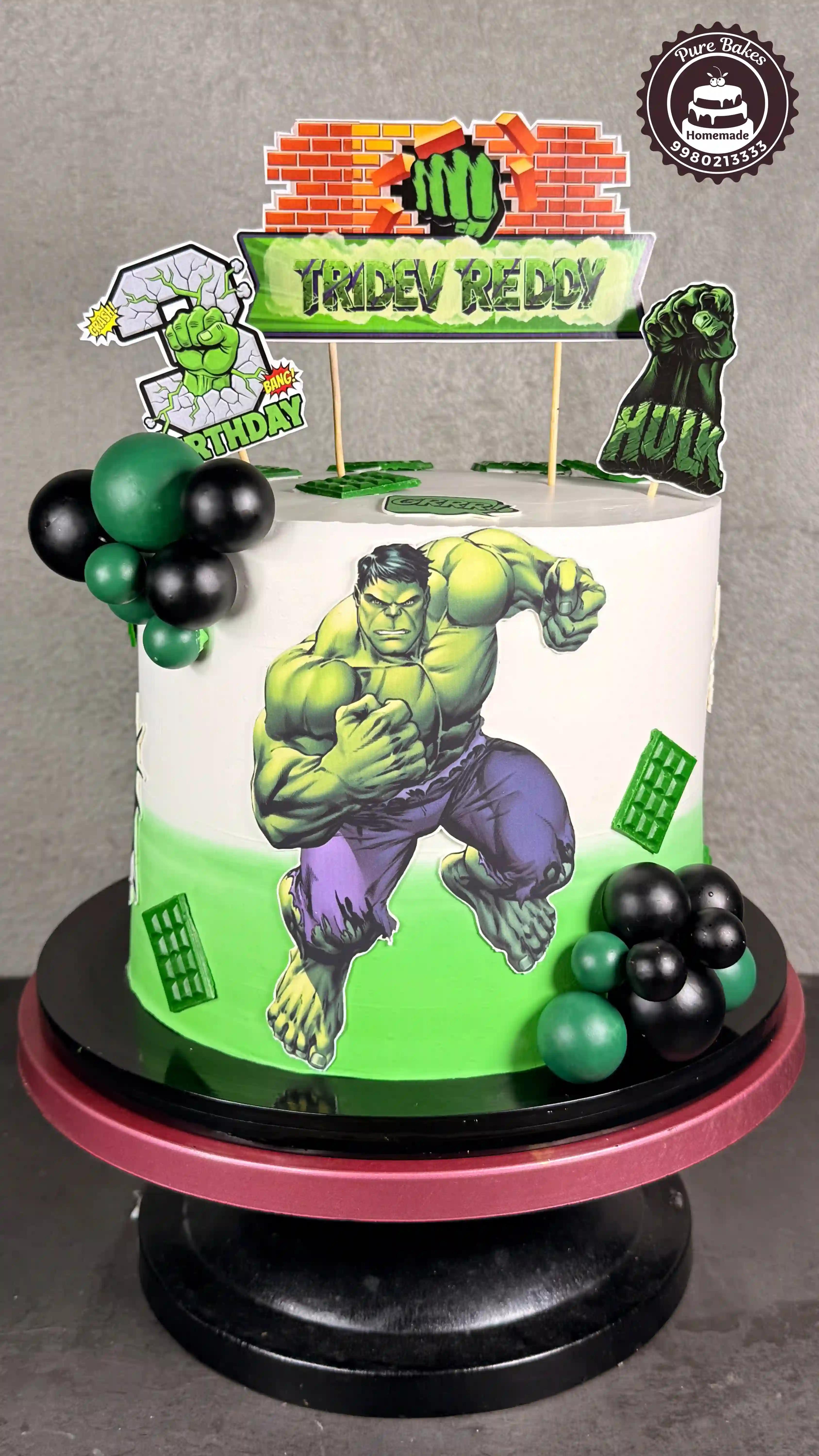 Hulk Theme Birthday Cake with Custom Name Topper