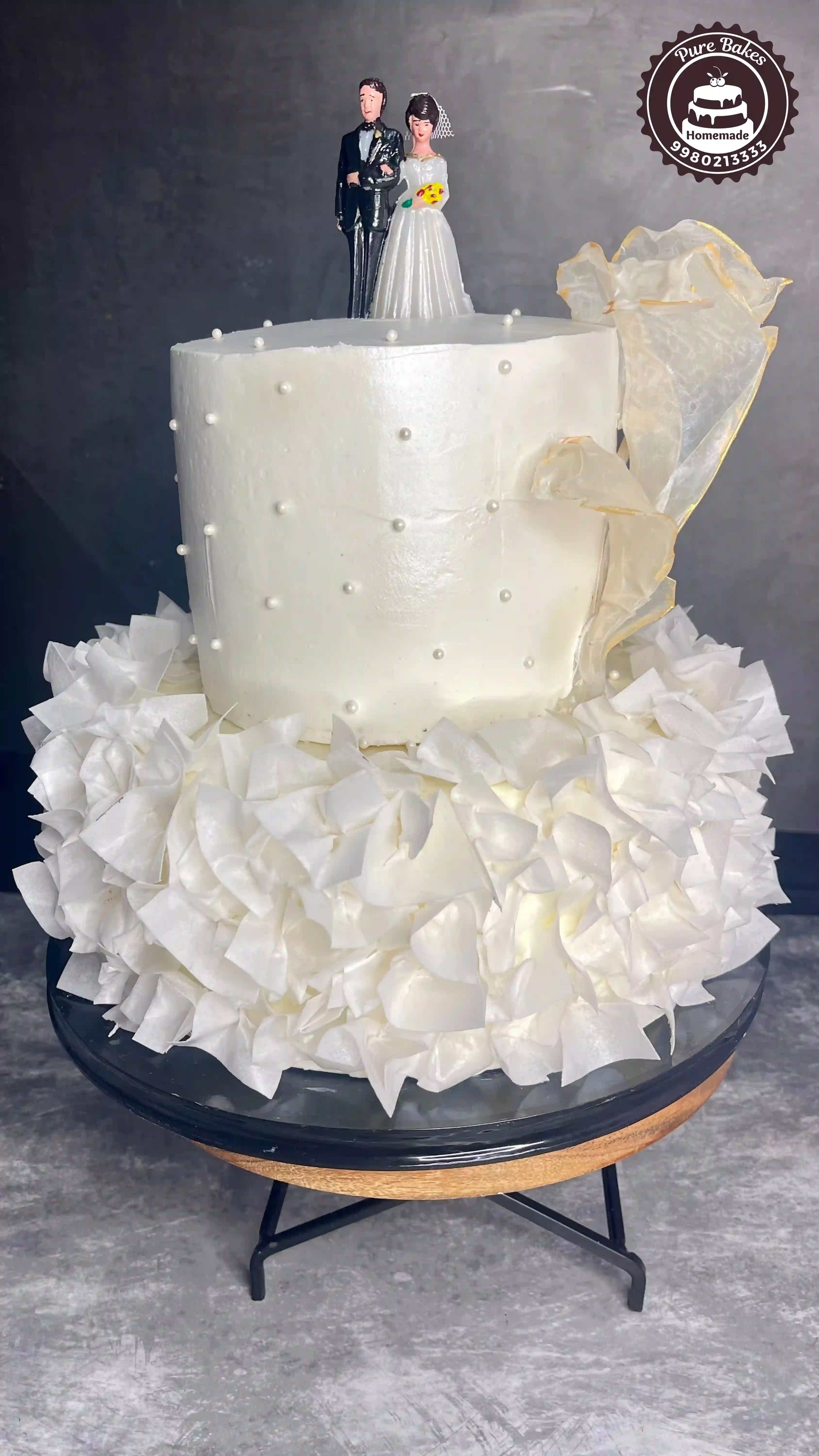Pearl Textured Celebration Cake