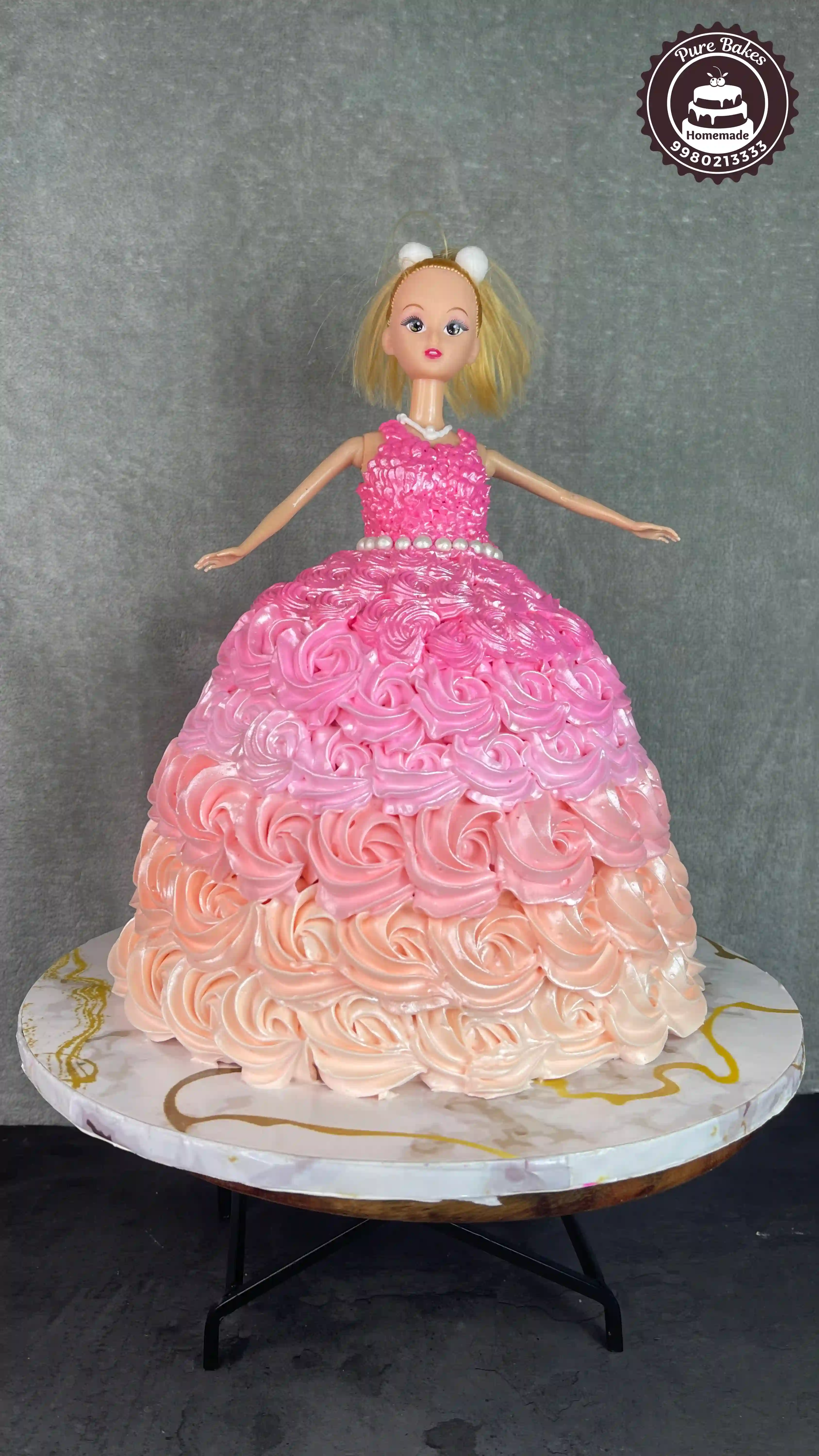 Customised Birthday Cakes in Hyderabad
